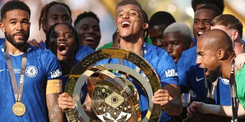 Xoay tua đội hình là một chiến thuật phổ biến của HLV